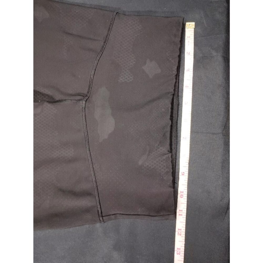 Black Camo Champion Duo-Dry High-Waist Leggings with Tummy Control - Picture 3 of 5